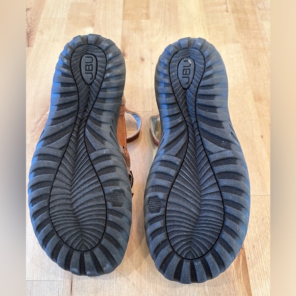 Women’s JBU Memory Foam shoes by Jambu - Picture 2 of 3